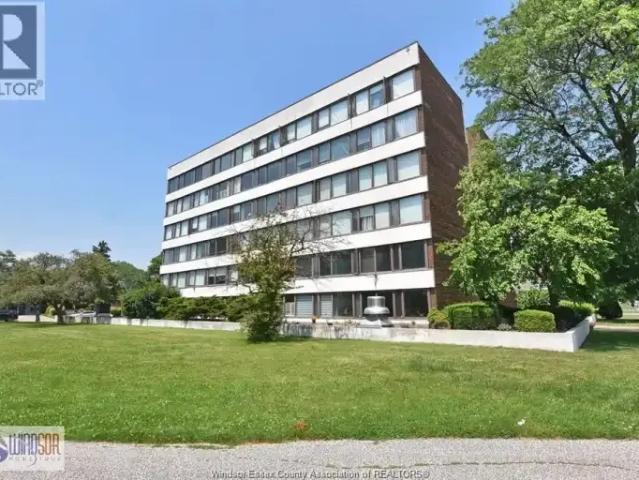 2 Bedroom Apartment Windsor ON 105360037