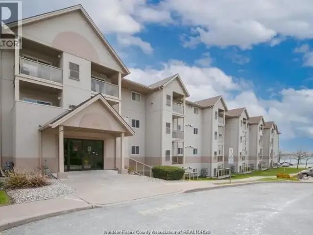 2 Bedroom Apartment Windsor ON 105410947