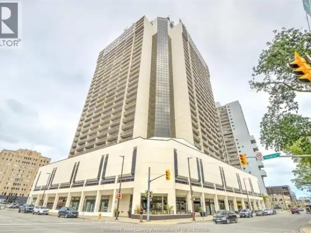 2 Bedroom Apartment Windsor ON 105643485