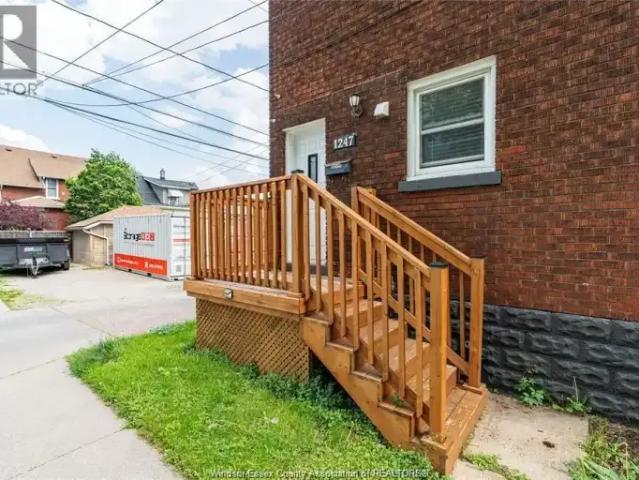 2 Bedroom Apartment Windsor ON 102795014