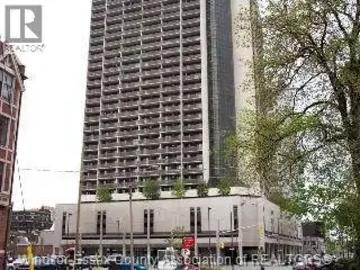 2 Bedroom Apartment Windsor ON 103380110
