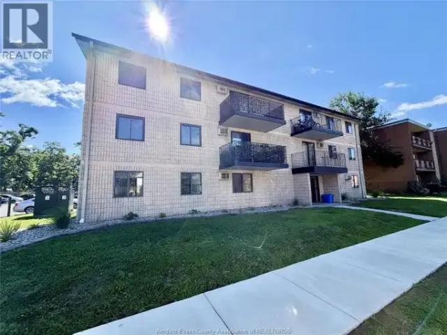 2 Bedroom Apartment Windsor ON LS105135756