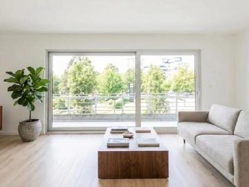 2 bedroom apartment with 12 m² south facing terrace + parkin