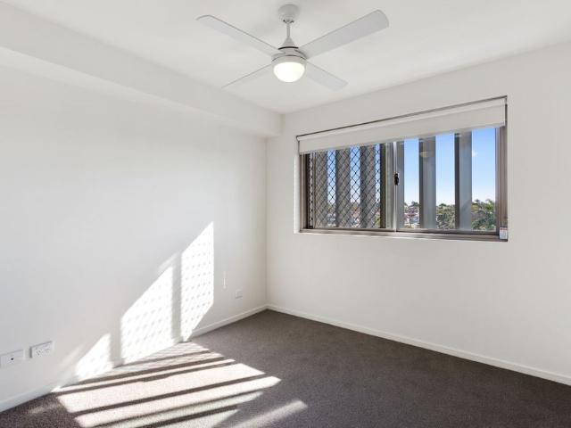 2 BEDROOM APARTMENT WITH CITY VIEWS