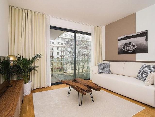 2 Bedroom Apartment with a view, Avenidas Novas, Lisboa