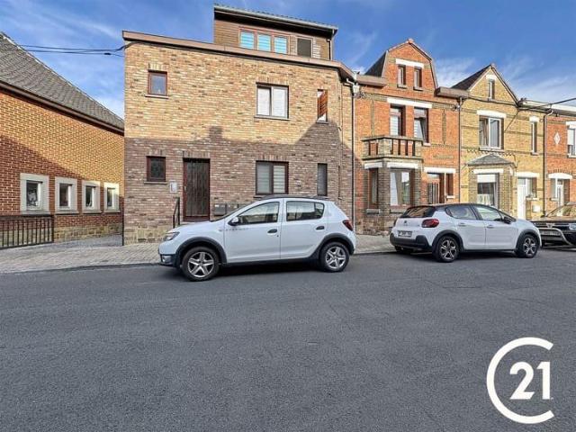2 bedroom apartment with a balcony