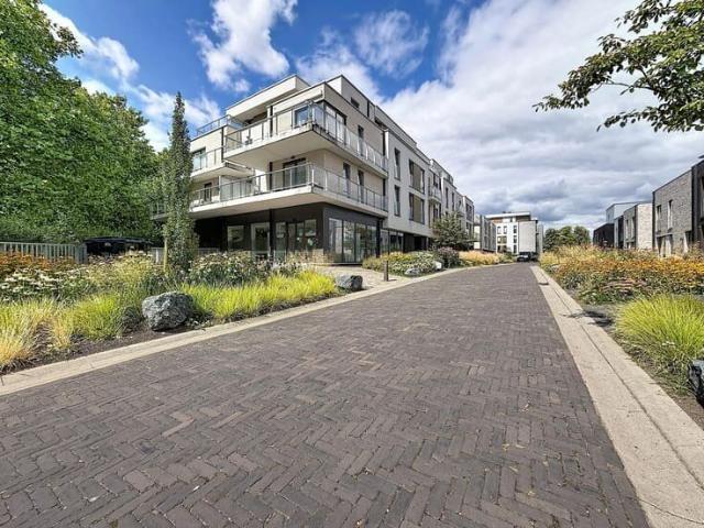 2 bedroom apartment with a south west facing terrace
