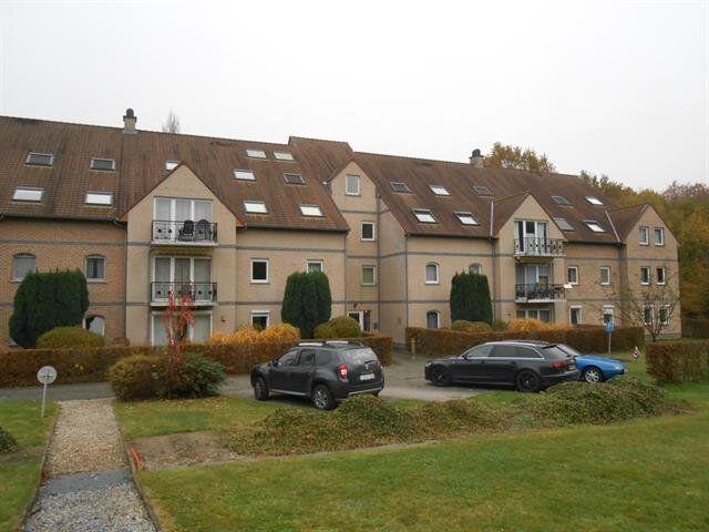 2 bedroom apartment with balcony and garage