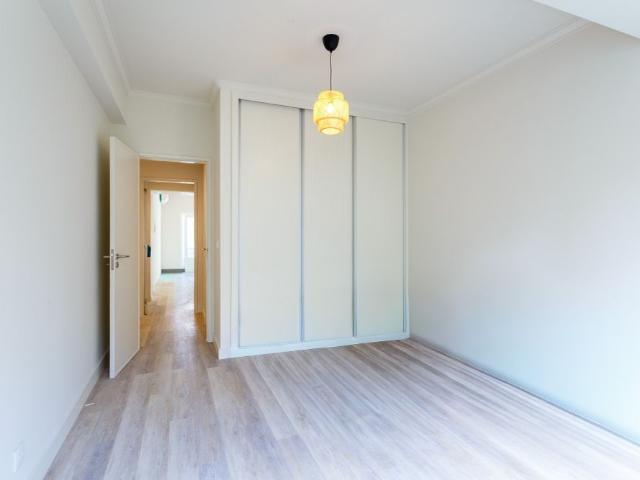 2 Bedroom Apartment with Balcony in the Heart of Monte do Estoril – 10 Minutes from the Beach
