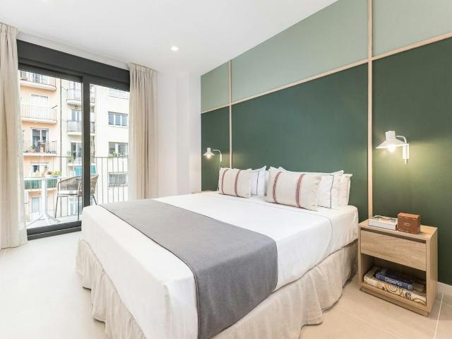 2 Bedroom Apartment with Balcony in Gràcia, Barcelona Amsterdam Apartments for Rent