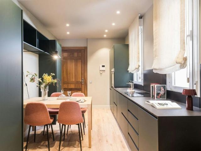 2 Bedroom Apartment with Balcony in Salamanca, Madrid Amsterdam Apartments for Rent