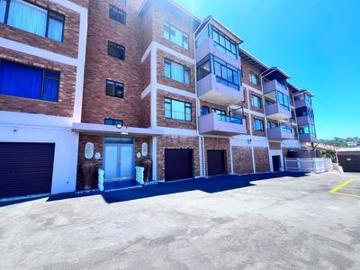 2 bedroom apartment with breathtakin.
