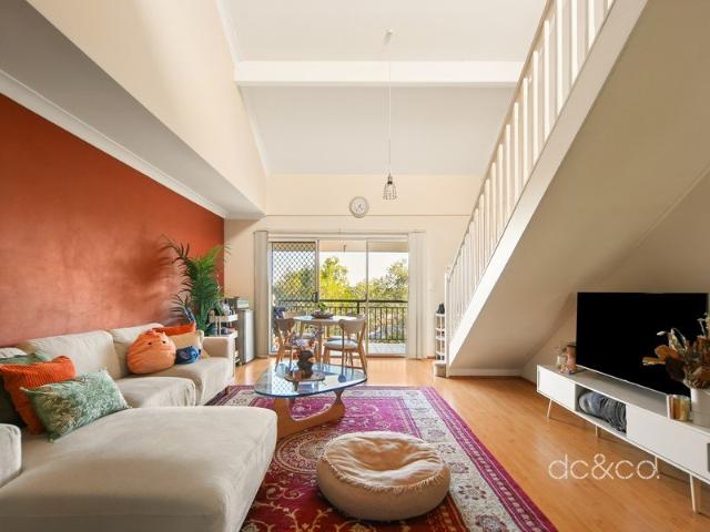 2 bedroom apartment with ensuite & large mezzanine study