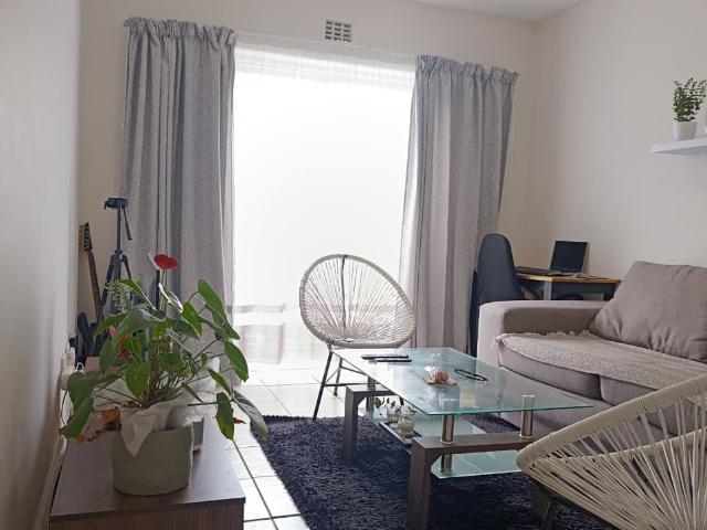 2 Bedroom Apartment with On Site Security in Bellville South