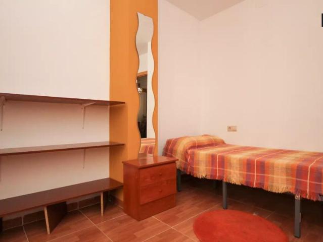 2 bedroom apartment with multiple balconies in Granada City Center