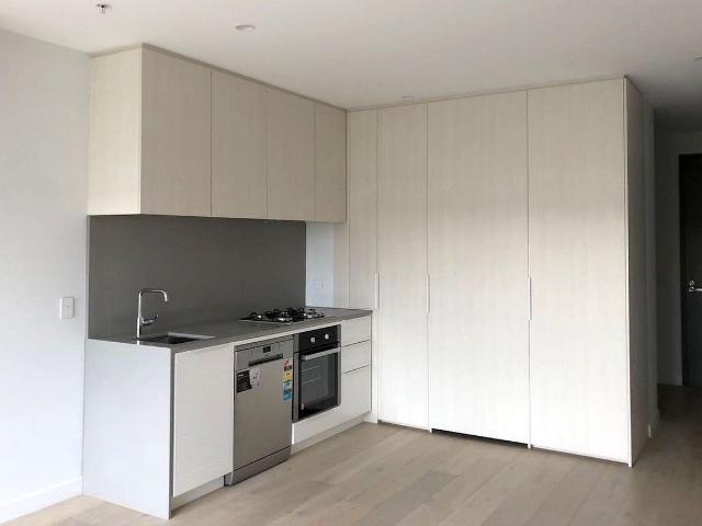 2 Bedroom Apartment with Secure Parking, Parkville