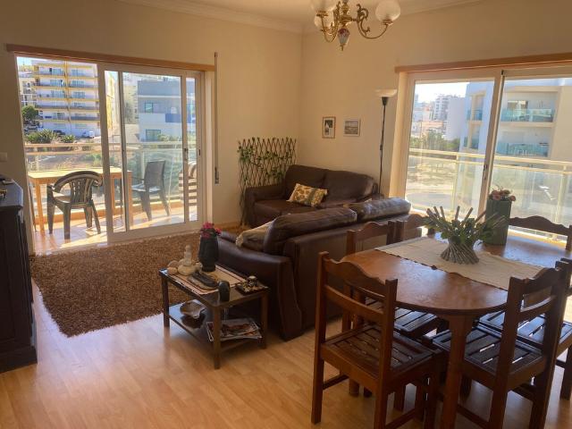 2 bedroom apartment with pool