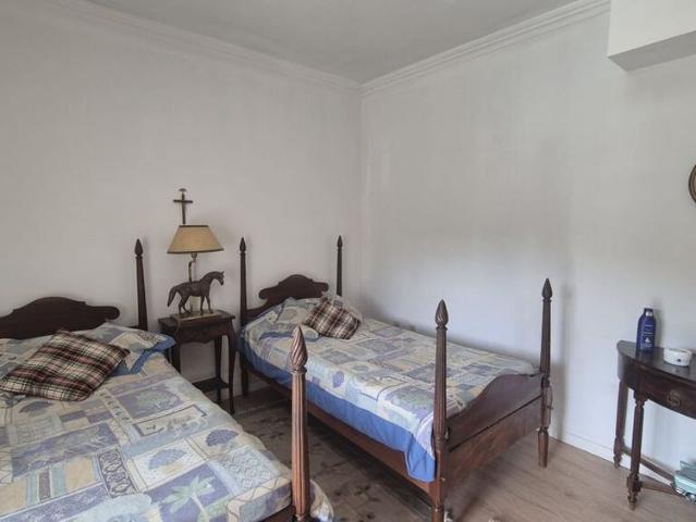 2 Bedroom Apartment with parking, Alcabideche, Cascais