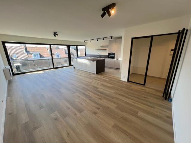 2 bedroom apartment with parking space