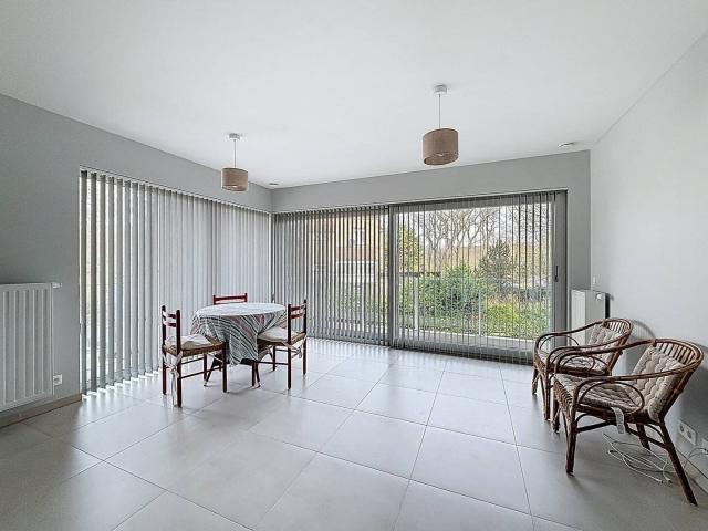 2 bedroom apartment with parking space for rent in Koksijde