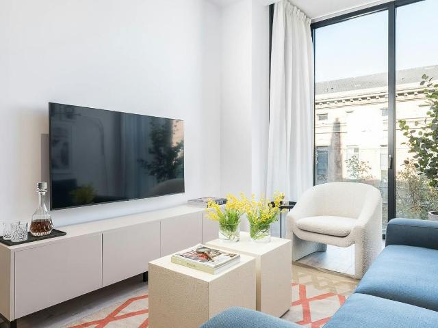 2 Bedroom Apartment with Rooftop Terrace in Eixample, Barcelona Amsterdam Apartments for Rent