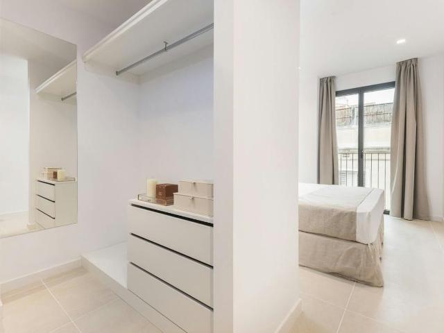 2 Bedroom Apartment with Rooftop Terrace in Les Corts, Barcelona Amsterdam Apartments for Rent
