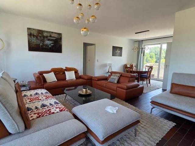 2 bedroom apartment with terrace!
