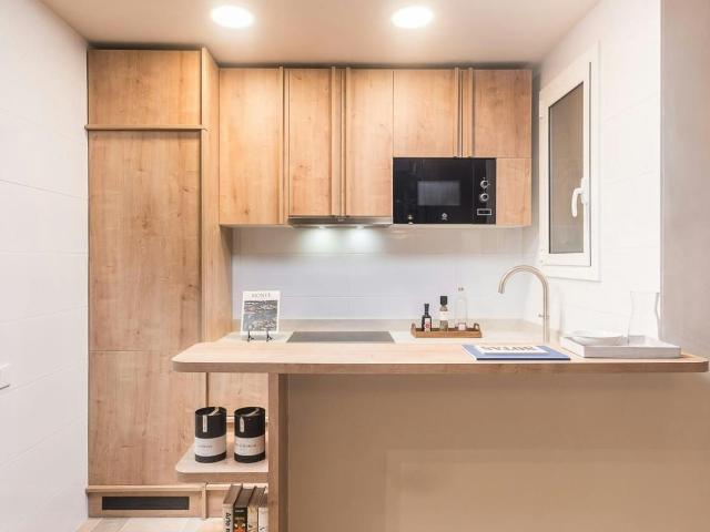 2 Bedroom Apartment with Terrace in Les Corts, Barcelona Amsterdam Apartments for Rent