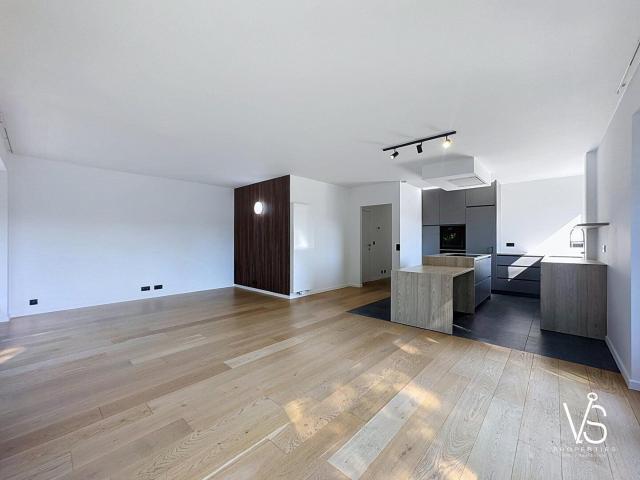 2 BEDROOM APARTMENT WITH TERRACES, GARAGE AND CELLAR