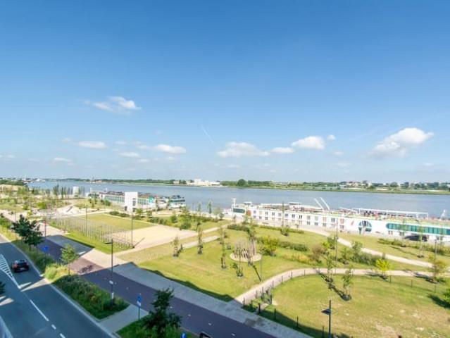 2 bedroom apartment with view of Scheldt