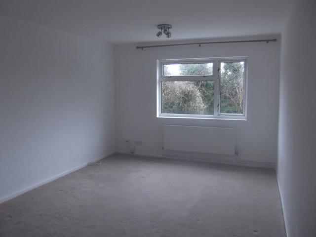 2 bedroom Apartment Yarmouth Road, Stevenage