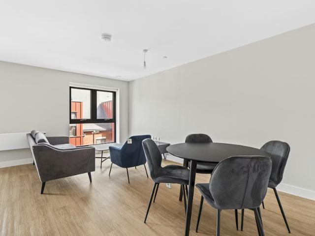 2 bedroom apartment