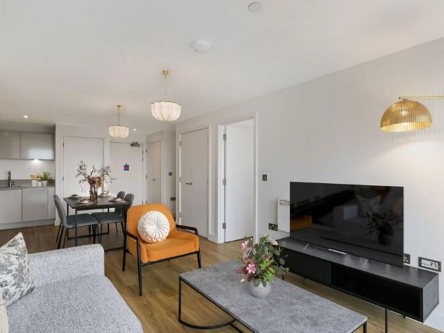 2 bedroom apartment