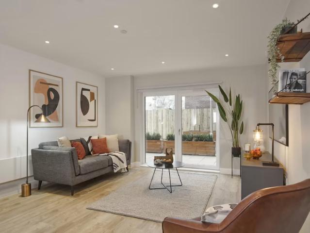 2 bedroom apartment