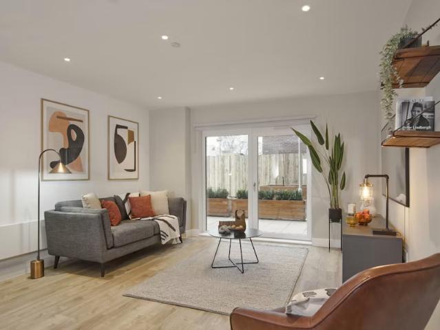 2 bedroom apartment