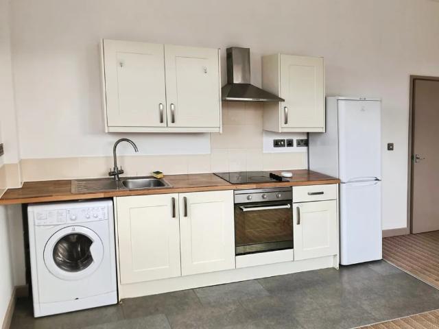 2 bedroom apartment
