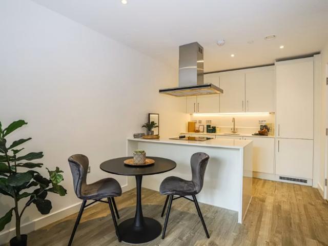 2 bedroom apartment