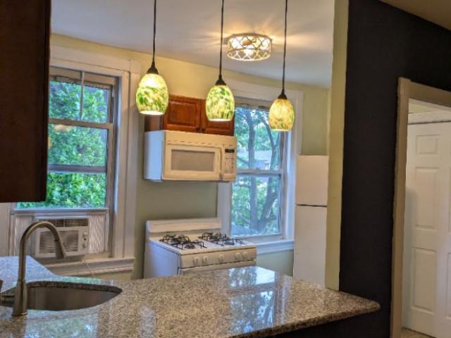 2 bedroom, Ardmore PA 19003 105307049