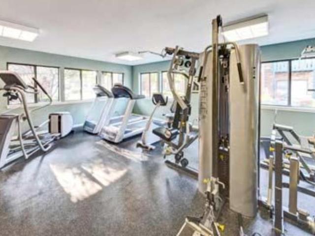 2 bedroom, Arlington Heights IL 60004 105896485