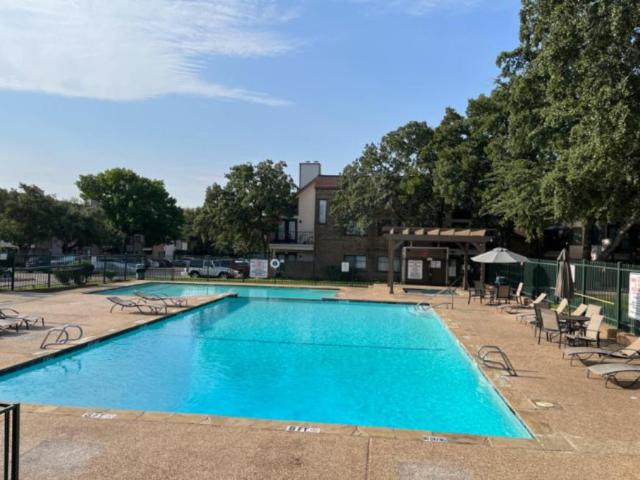 2 bedroom, Arlington TX 76006 105846233