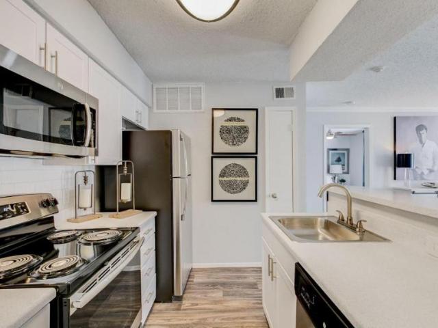 2 bedroom, Arlington TX 76017 104924294