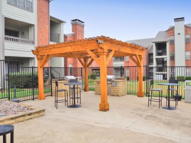 2 bedroom, Arlington TX 76017 105919177