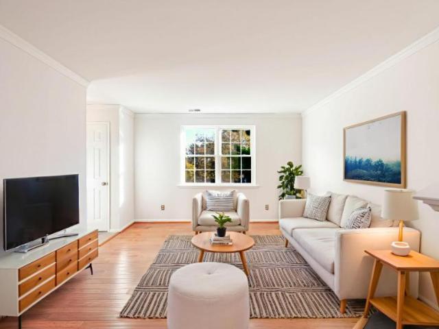 2 bedroom, Arlington VA 22206 106163626