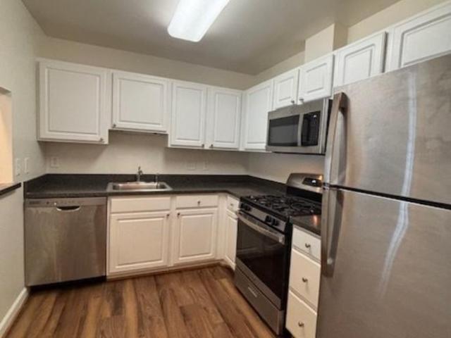 2 bedroom, Arlington VA 22201 106111199