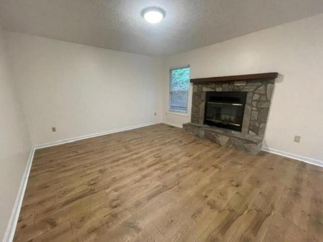 2 bedroom, Asheville NC 28805 LS105671696