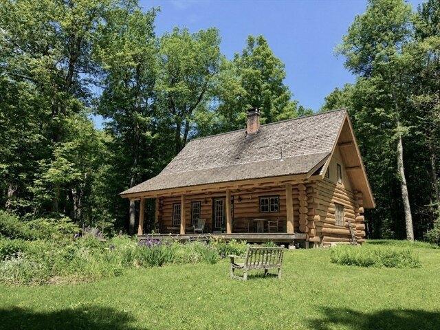 2 bedroom, Ashfield MA 01330 105278328