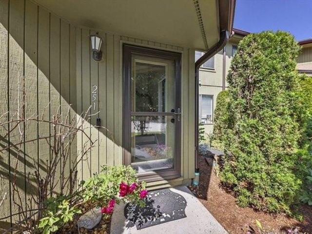 2 bedroom, Ashland MA 01721 105403744