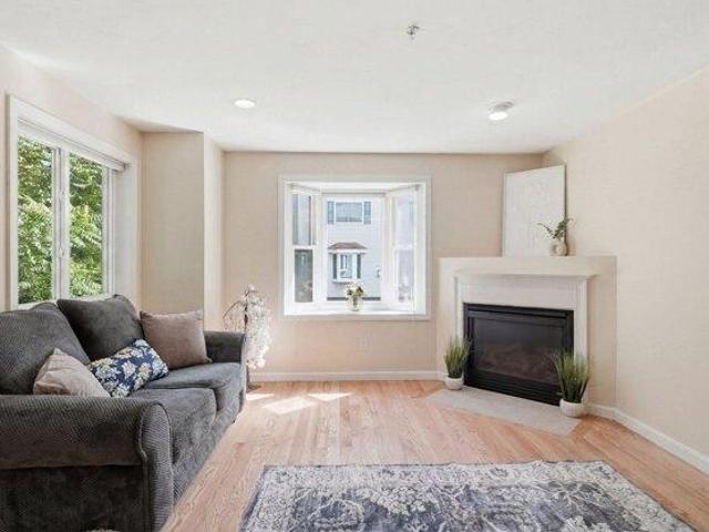 2 bedroom, Ashland MA 01721 105534141