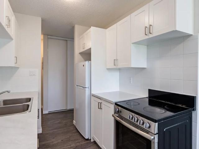 2 Bedroom at Berkeley Square