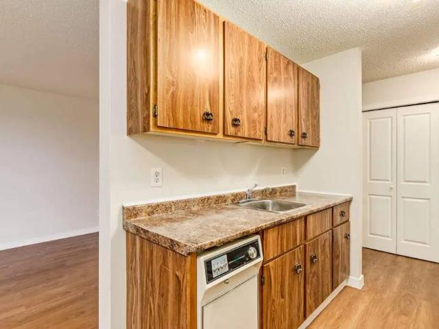 2 Bedroom at Glenwood Village